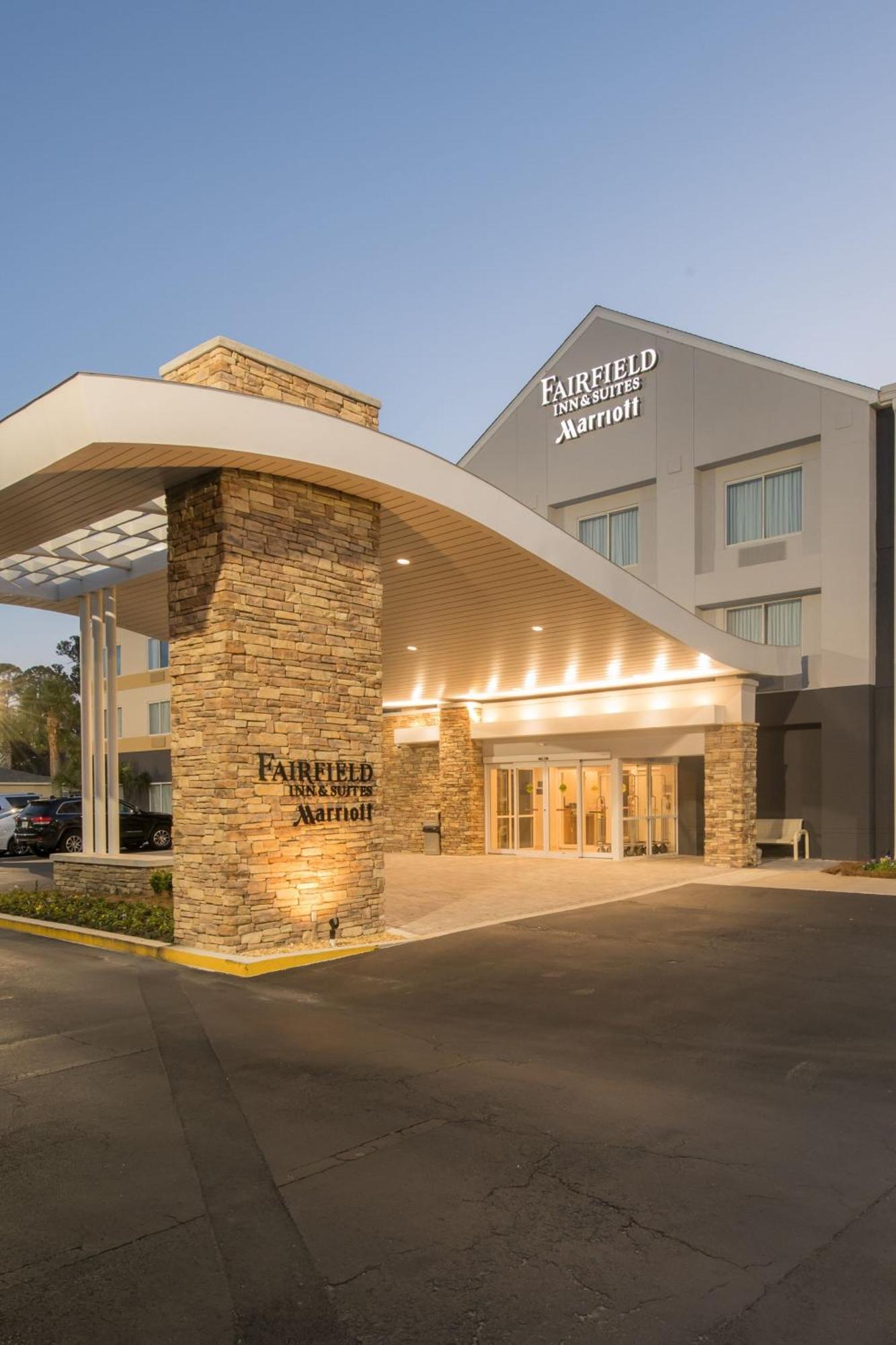 Fairfield Inn Suites Brunswick Exterior foto